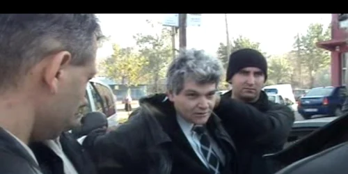Inspectorul fiscal Marian Arsene, la momentul reținerii sale, în octombrie 2010…