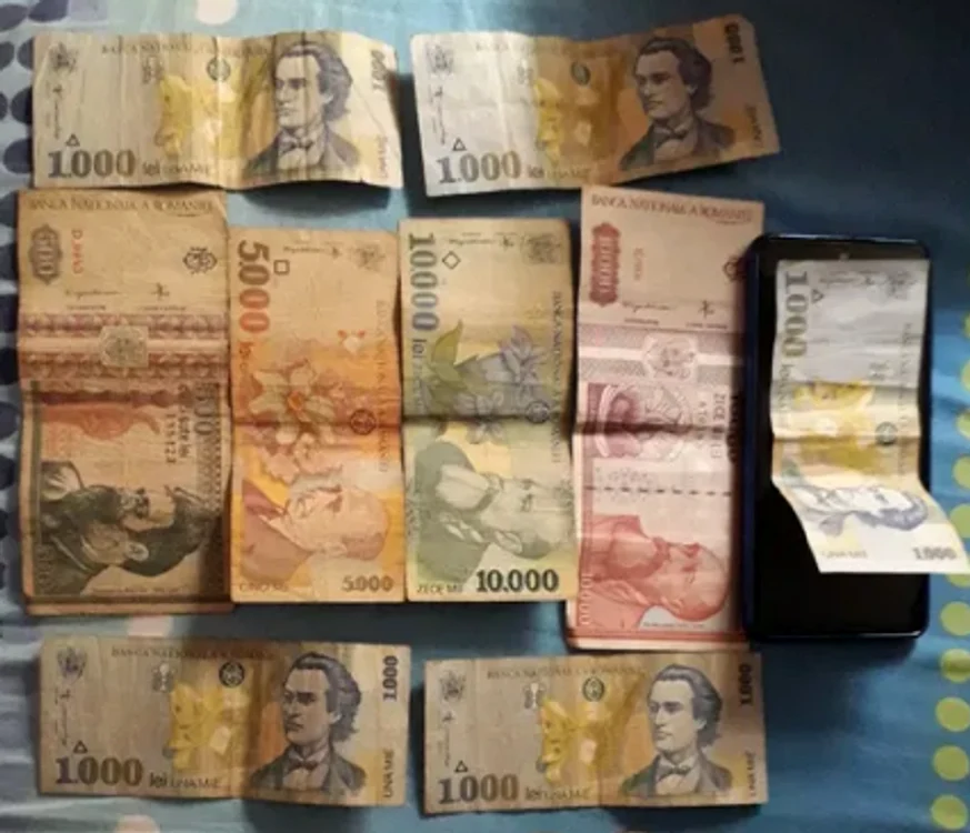 Colecţie bani vechi SURSĂ olx.ro
