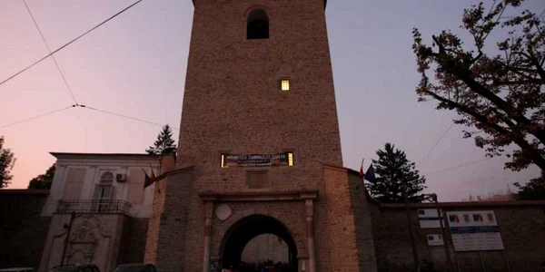 Turnul Golia în Noaptea Albă