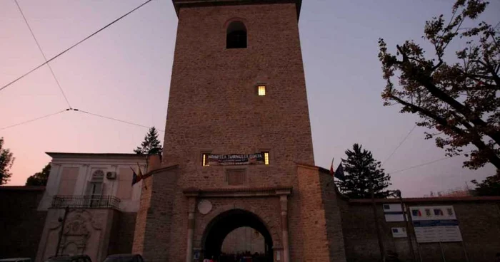 Turnul Golia în Noaptea Albă