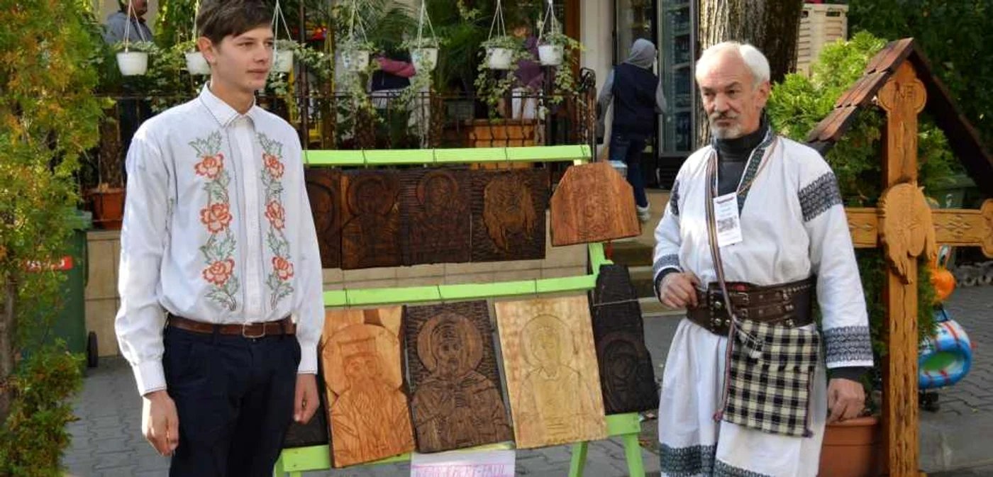 Ştefan Csukat (dreapta) şi ucenicul său FOTO Arhivă personală