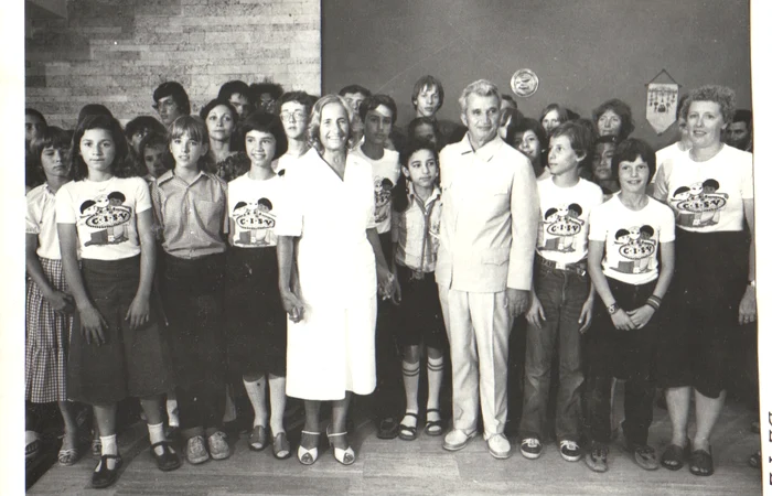 Cuplul Ceaușescu, în vacanță la Neptun, în 1979. FOTO: Fototeca online a comunismului românesc