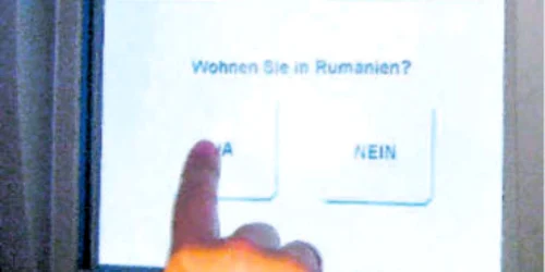 Un bancomat întreabă: „Locuiţi în România?“