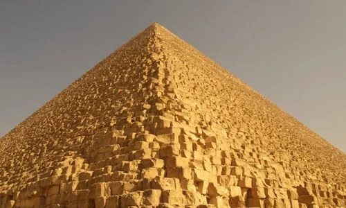 Anomalii descoperite la scanarea piramidei lui Keops jpeg
