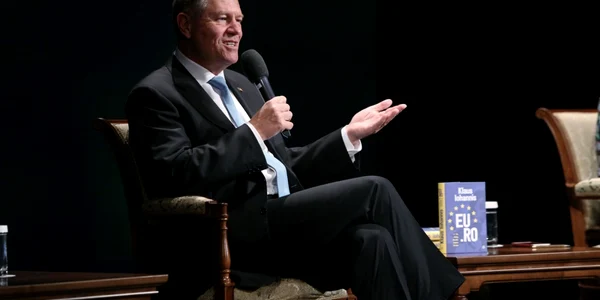 Klaus Iohannis - lansare carte - TNB / FOTO Inquam Photos / George Călin / 17 apr 2019