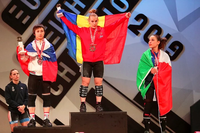 Atrasă de handbal în copilărie, Elena Andrieș excelează în sportul halterelorFoto: EPA