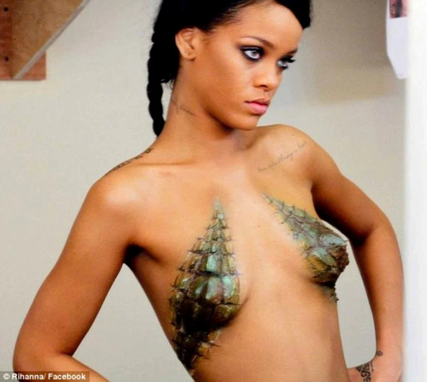 
    Rihanna, 31 de ani, a fost de nenumărate ori în topul celor mai sexy vedete din showbizFoto Profimedia  