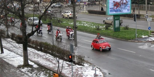 Anul trecut motocicliştii au făcut senzaţie prin oraş. Foto: Bogdan Nistor