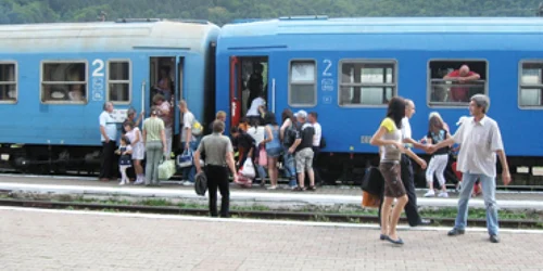 Neamţ: Trenurile pleacă din gară mai mult goale