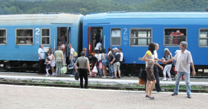 Neamţ: Trenurile pleacă din gară mai mult goale