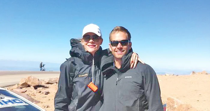 
    Roxana l-a cunoscut pe Paul Walker în 2011Foto Arhivă Personală  