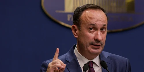 Conferinta de presă la Palatul Victoria din Bucureşti vineri 17 decembrie 2021 Adrian Caciu FOTO Inquam Photos / Octav Ganea