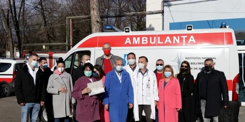 Ambulanţă donată Institutului “Matei Balş” foto news