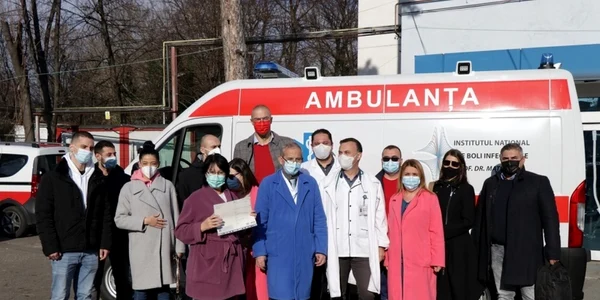 Ambulanţă donată Institutului “Matei Balş” foto news