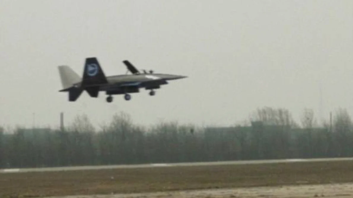 Misteriosul avion de luptă fără pilot de generația a șasea fabricat în China / FOTO jpeg