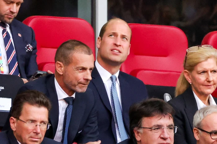 Prințul de Wales a urmărit meciul din tribună. FOTO Profimedia