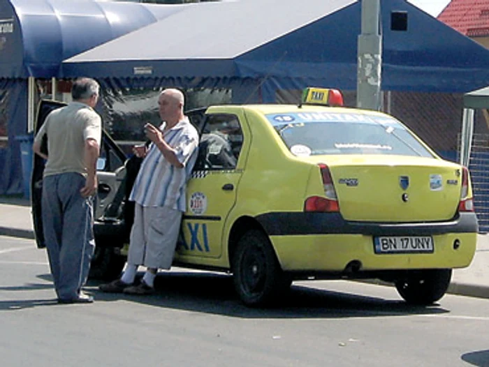 Canicula alungă clienţii taximetrelor