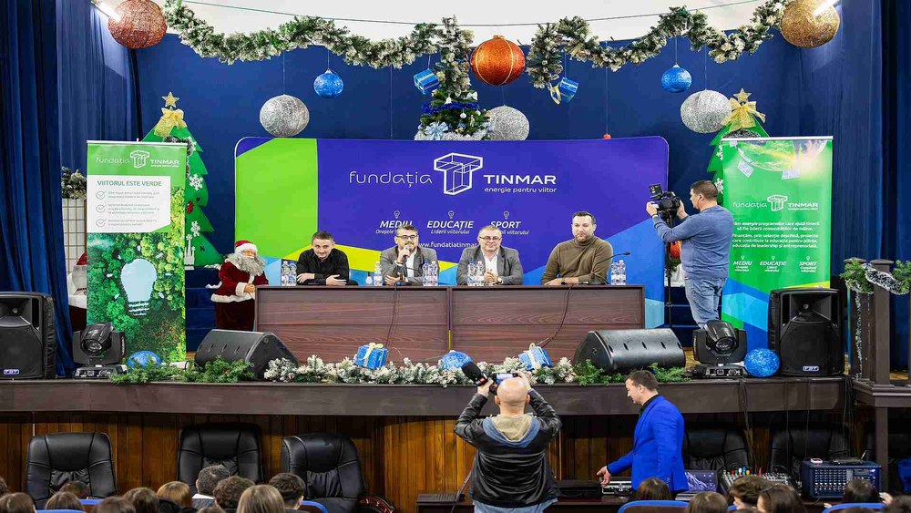 Fundația Tinmar acordă burse de merit în valoare de 500 € elevilor cu rezultate excepționale