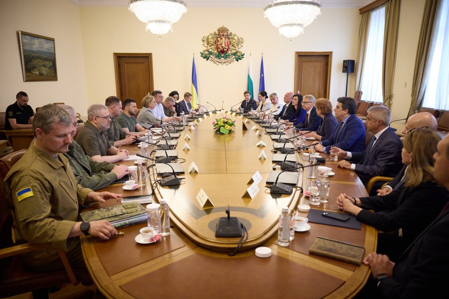 Bulgaria va dona 100 de blindate Ucrainei. Vehiculele sunt destinate transportului de trupe