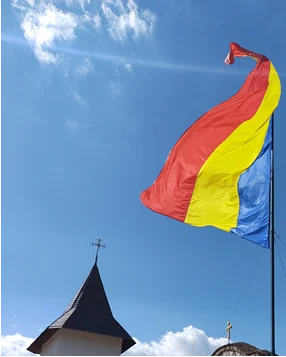 Cu cărțile pe față: câți dintre românii din Ucraina vor să facă parte din Biserica Ortodoxă Română? (sondaj octombrie2025)