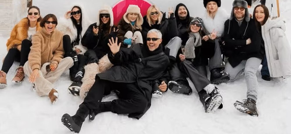 Lux în Alpi, furie la Moscova. Elita Rusiei petrece în Occident, în timp ce războiul din Ucraina continuă