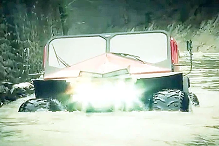 GHE-O RESCUE poate fi utilată chiar şi cu 2 km de furtun  pentru stingerea incendiilor  la care se ajunge greu (Fotografii: Sever Gheorghe)