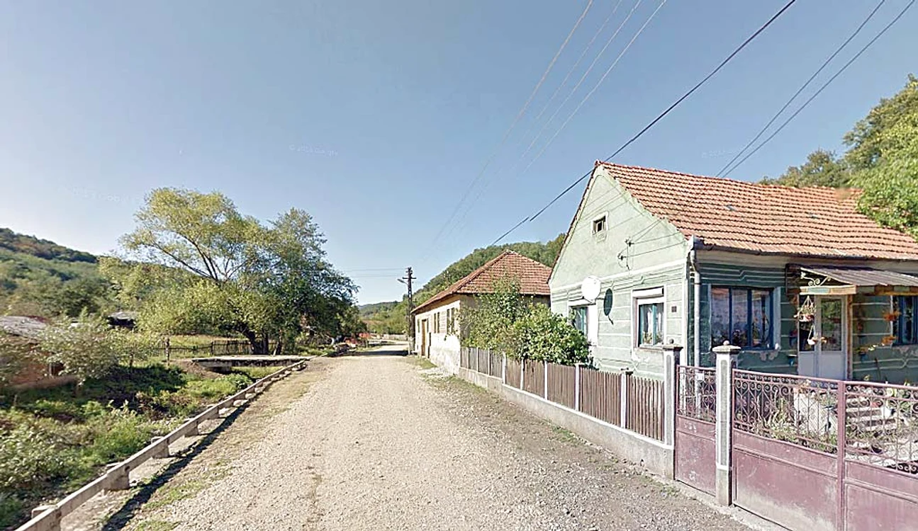 Comuna arădeană  are 1.500 de locuitori