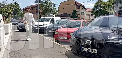 Anghel Damian a mers să-i cumpere fructe lui Theo Sursa: Click!