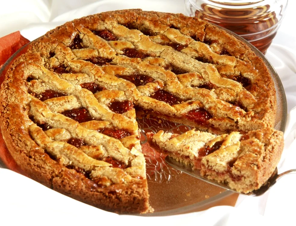tarta linzen StockFood 00118076 HiRes jpeg