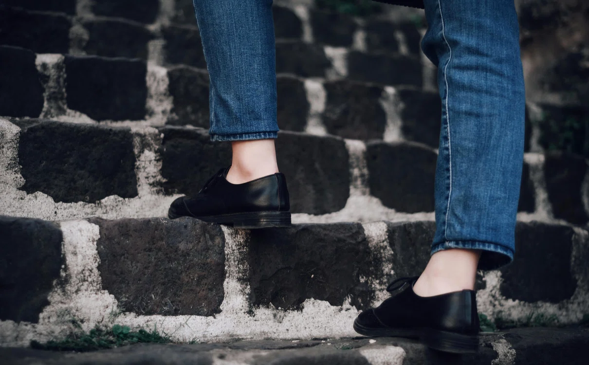 Câți pași trebuie să faci zilnic ca să nu te îngrași la loc după dietă / foto: Pexels