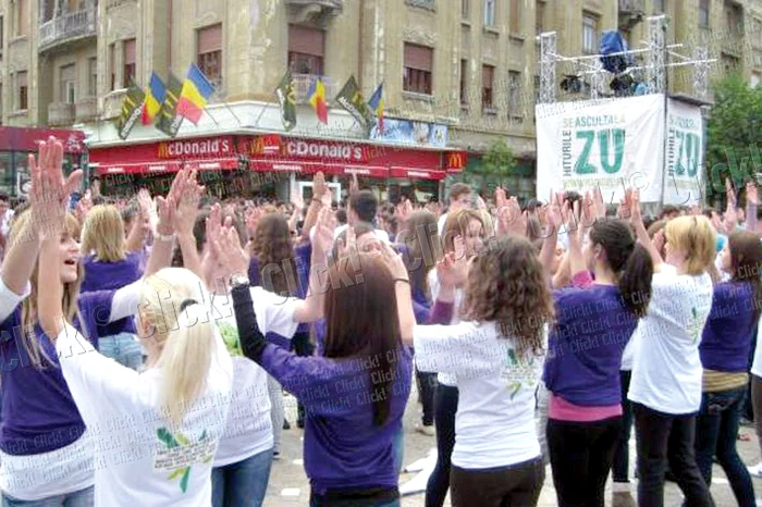 Parada s-a desfăşurat în Piaţa Victoriei din Timişoara