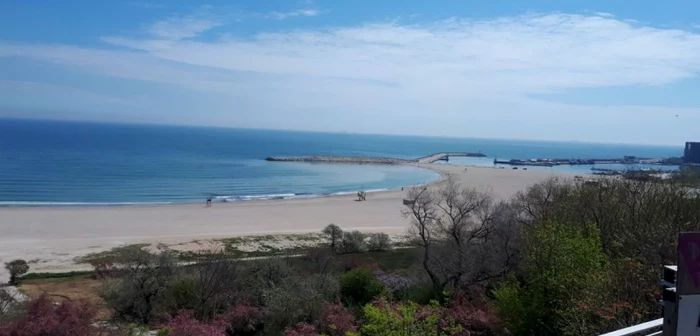 IPlaje pustii de 1 Mai FOTO M.I. / Adevărul