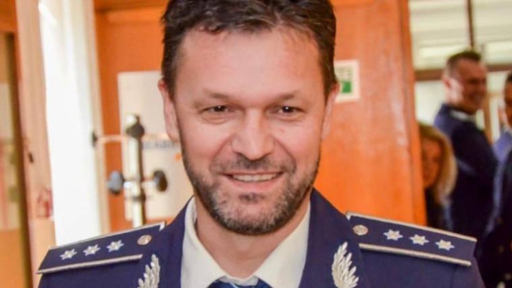 Şeful Poliției Câmpulung Muscel, pus sub control judiciar. A părăsit locul unui accident în care a rănit doi tineri și s-a ascuns într-o curte