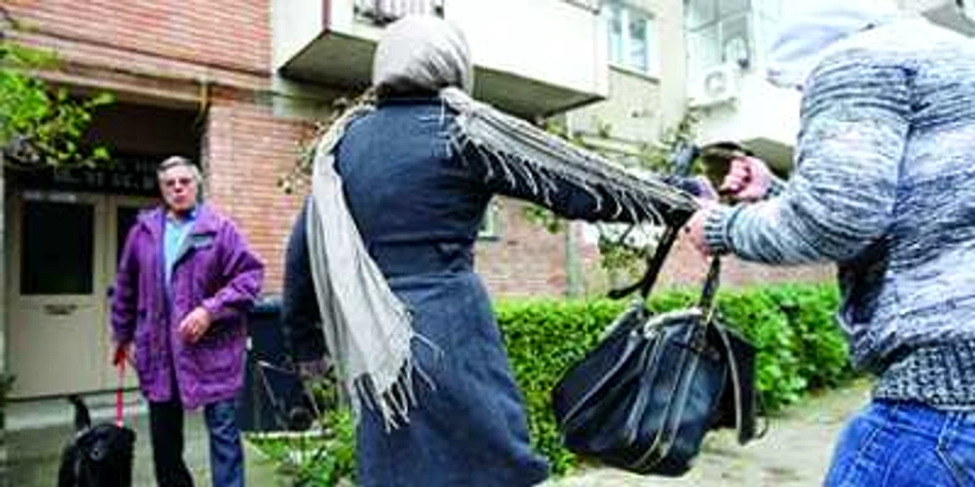 Poştaşii sunt atacaţi în plină zi