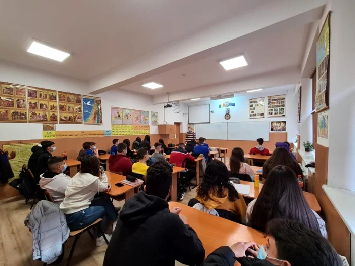 calarasi gabriel raducanu profesor de religie la branesti foto arh pers.G.R.