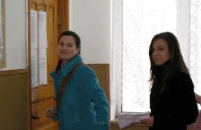 Elevii au intrat cu zâmbetul pe buze la examen, Foto: Bogdan Nistor