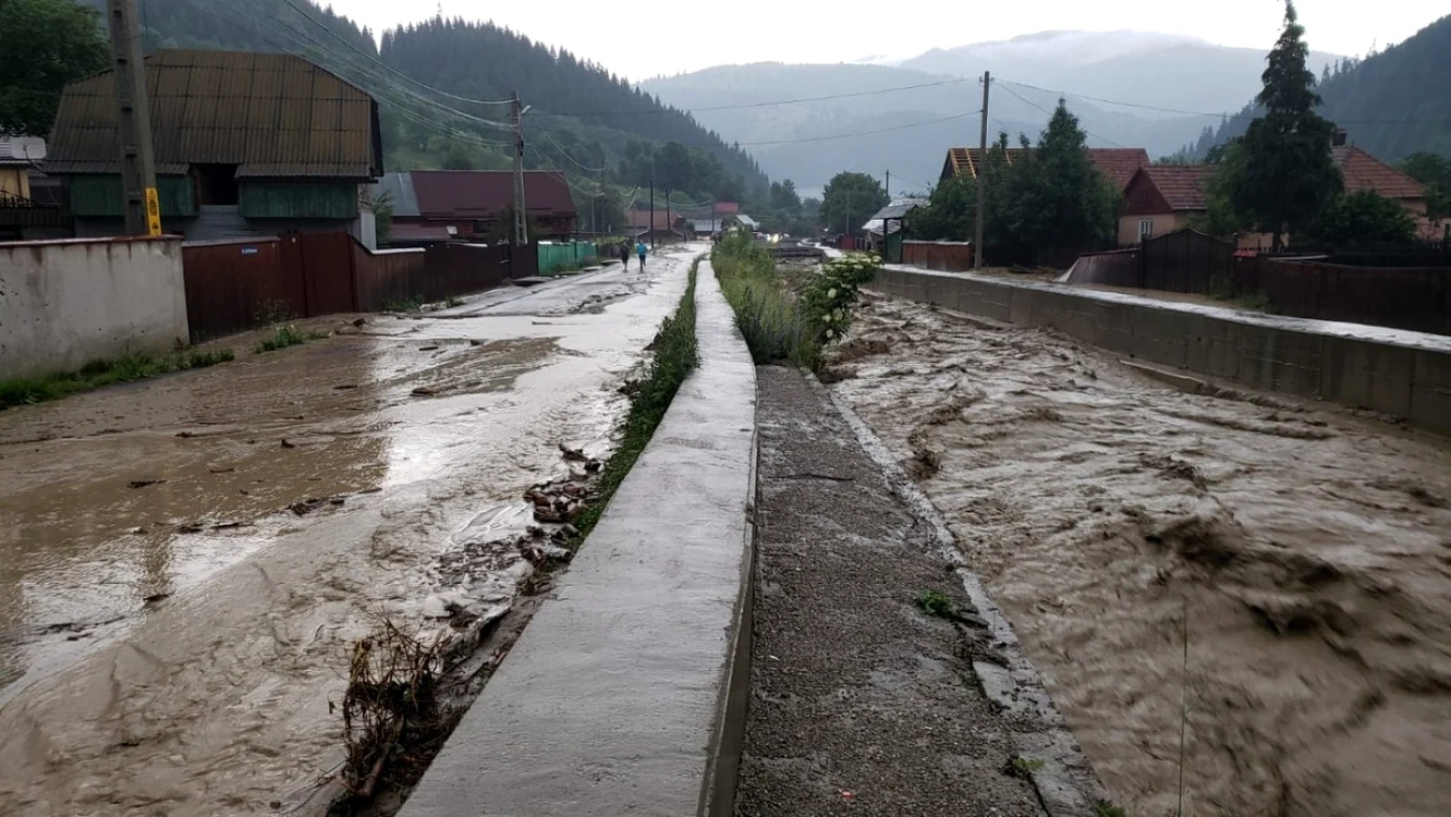 Pericol de iundații pe râuri din țară FOTO: arhivă