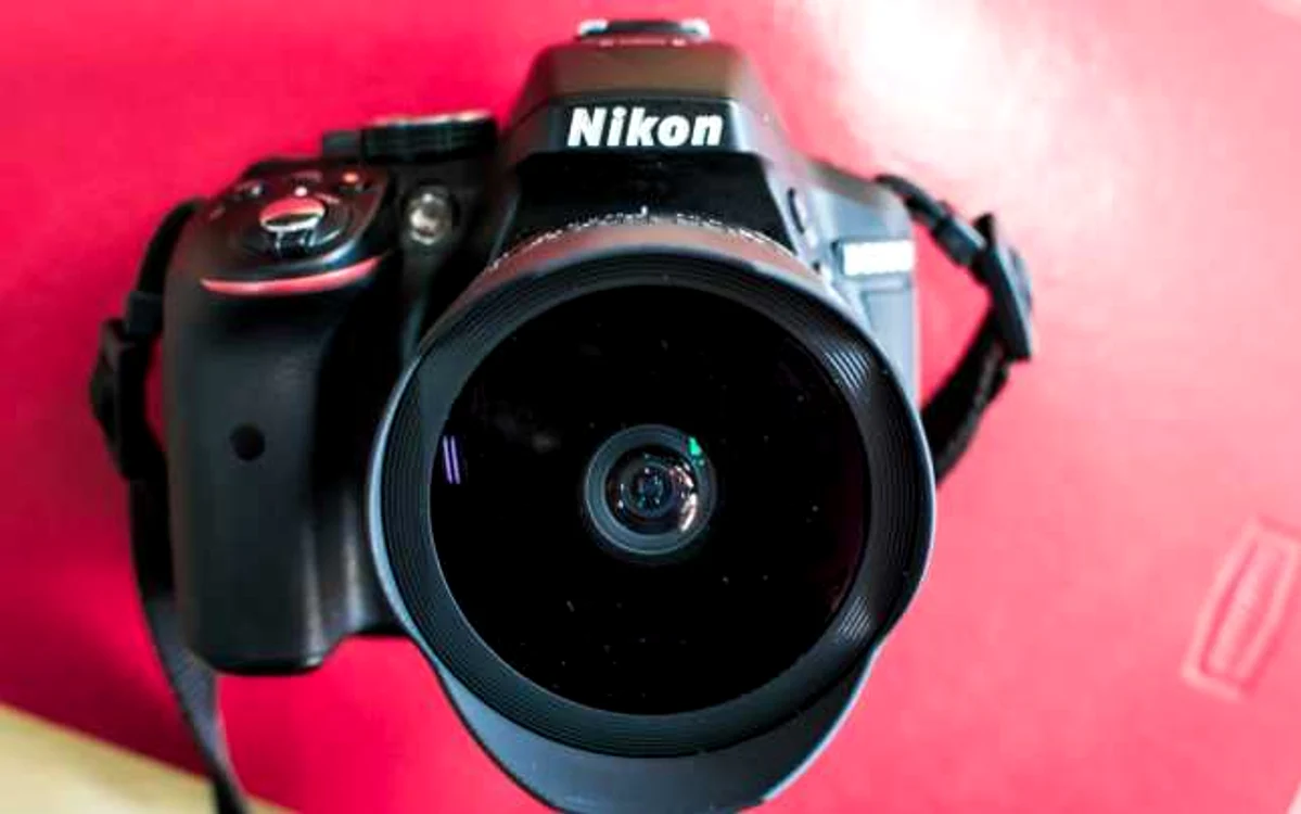 Nikon D5300 e în ofertă de Black Friday. FOTO Adevărul