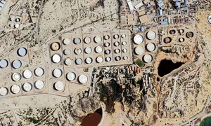 Terminal de export de petrol pe Insula Kharg FOTO shutterstock jpg