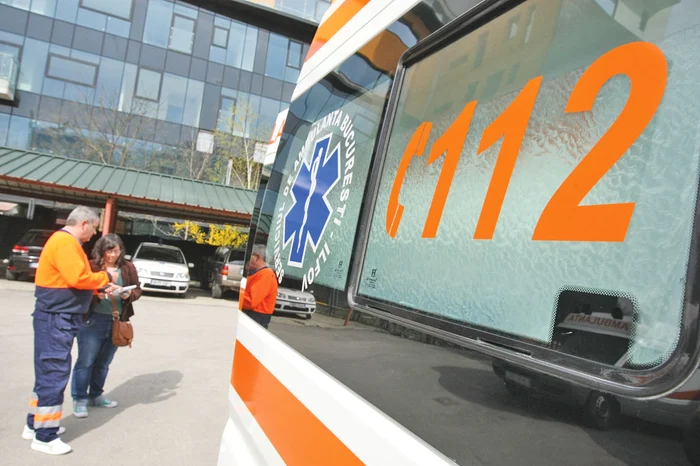 
    Ambulanţa din România împlineşte 109 ani de la înfiinţare  