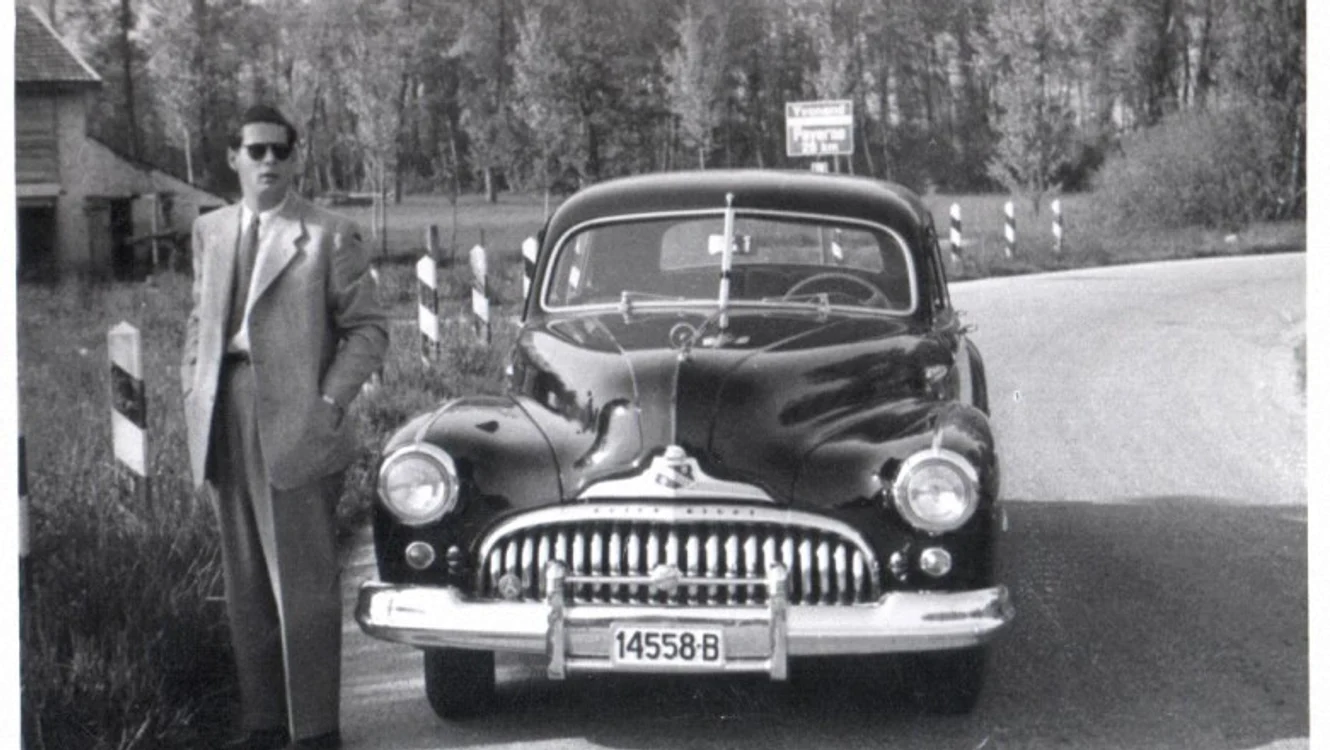 Regele Mihai și Buick super opt FOTO Adevărul