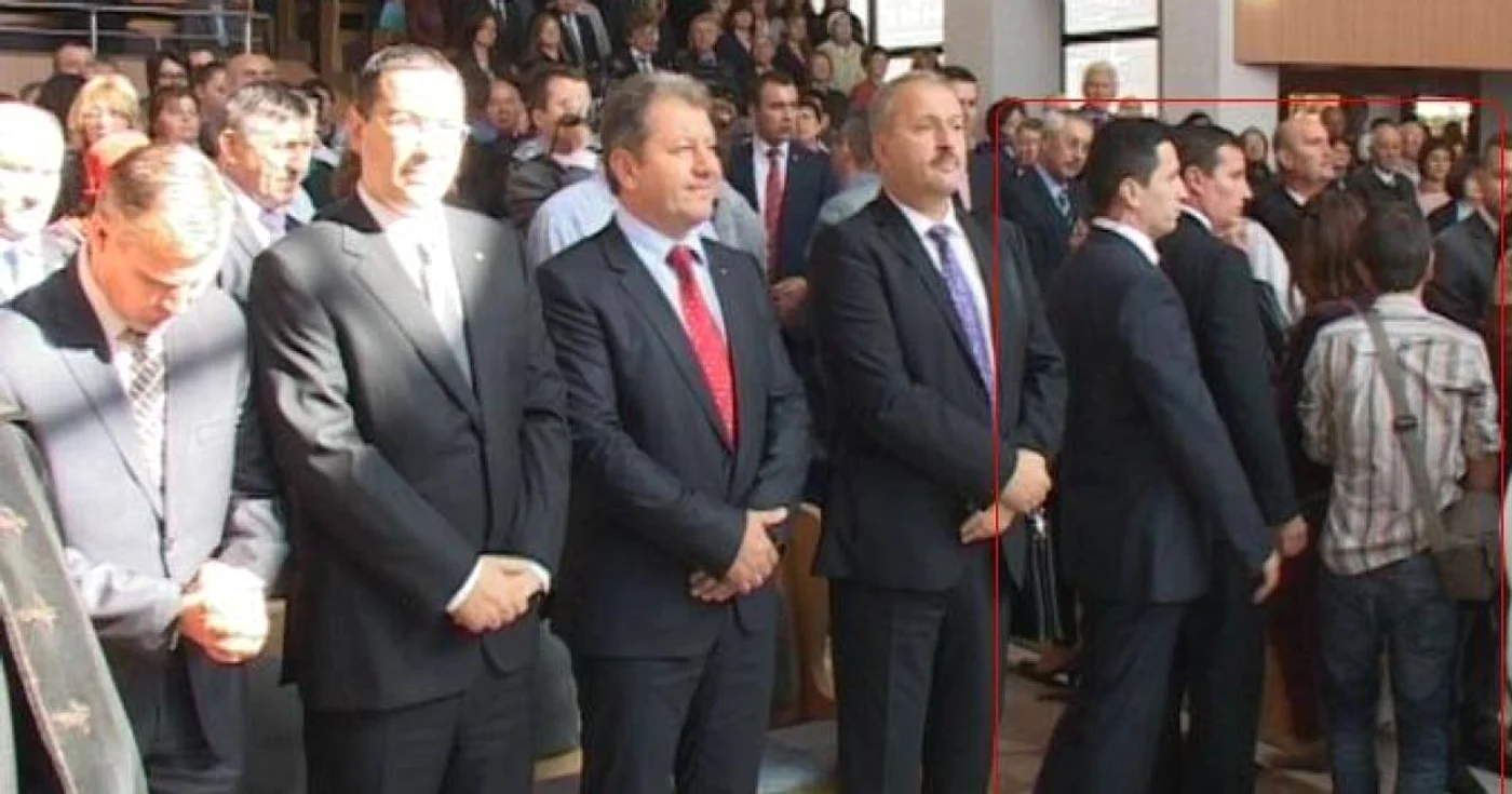 Jurnaliştii au fost scoşi afară în timpul ceremoniei