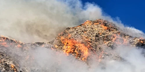 incendiu oltchim valcea   foto facebook jpg