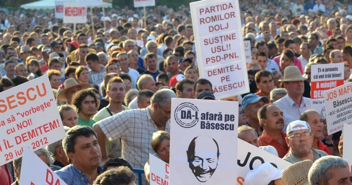 După maniestaţia pro Băsescu de ieri, USL a organizat o contramanifestaţie FOTO: Mediafax