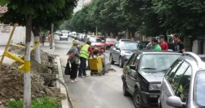 Râmnicu Vâlcea: Străzile în lucru, coşmar pentru şoferii vâlceni