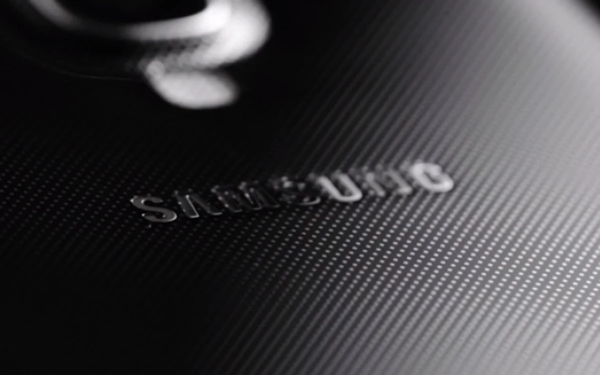Sigla Samsung s-ar putea regăsi şi pe automobile