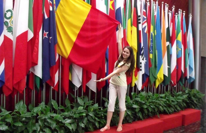 Teofana Cismaş în tabără de vară din China. Ea e strănepoata ţăranului care a ţinut un jurnal aproape jumătate de secol FOTO: arhivă personală