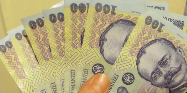 Salariul minim va  fi de 700 de lei