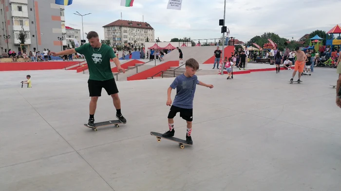 Skatepark-ul din Slatina are 3.600 m.p. și poate fi folosit și de către începători FOTO: A.M.