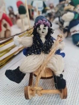 Păpuși realizate de Marilena Iosifaru Foto Școala Populară de Arte (1) jpg